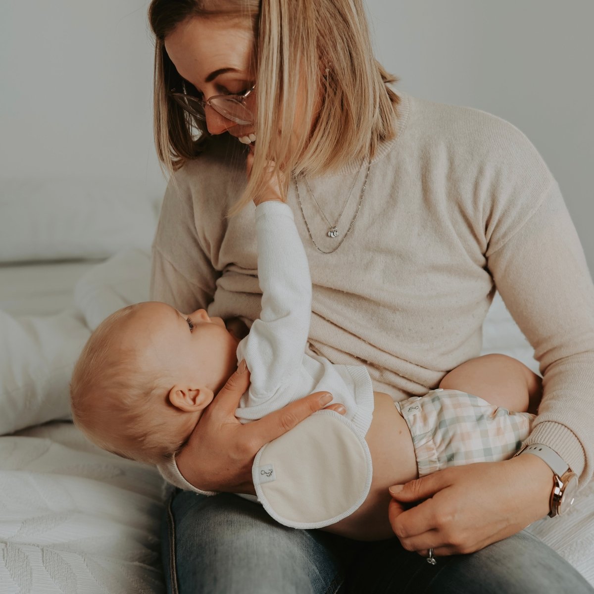 10 Compelling Reasons to Switch to Reusable Nursing Pads - Mimi & Co
