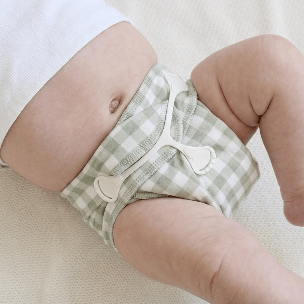 One - Size Stretchy Cotton Preflat | Green Gingham - Mimi & Co