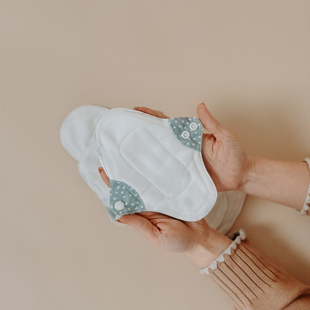 Reusable Mimi® Menstrual Sanitary Pad | Light 3 Pack [Shipping 30/9] - Mimi & Co